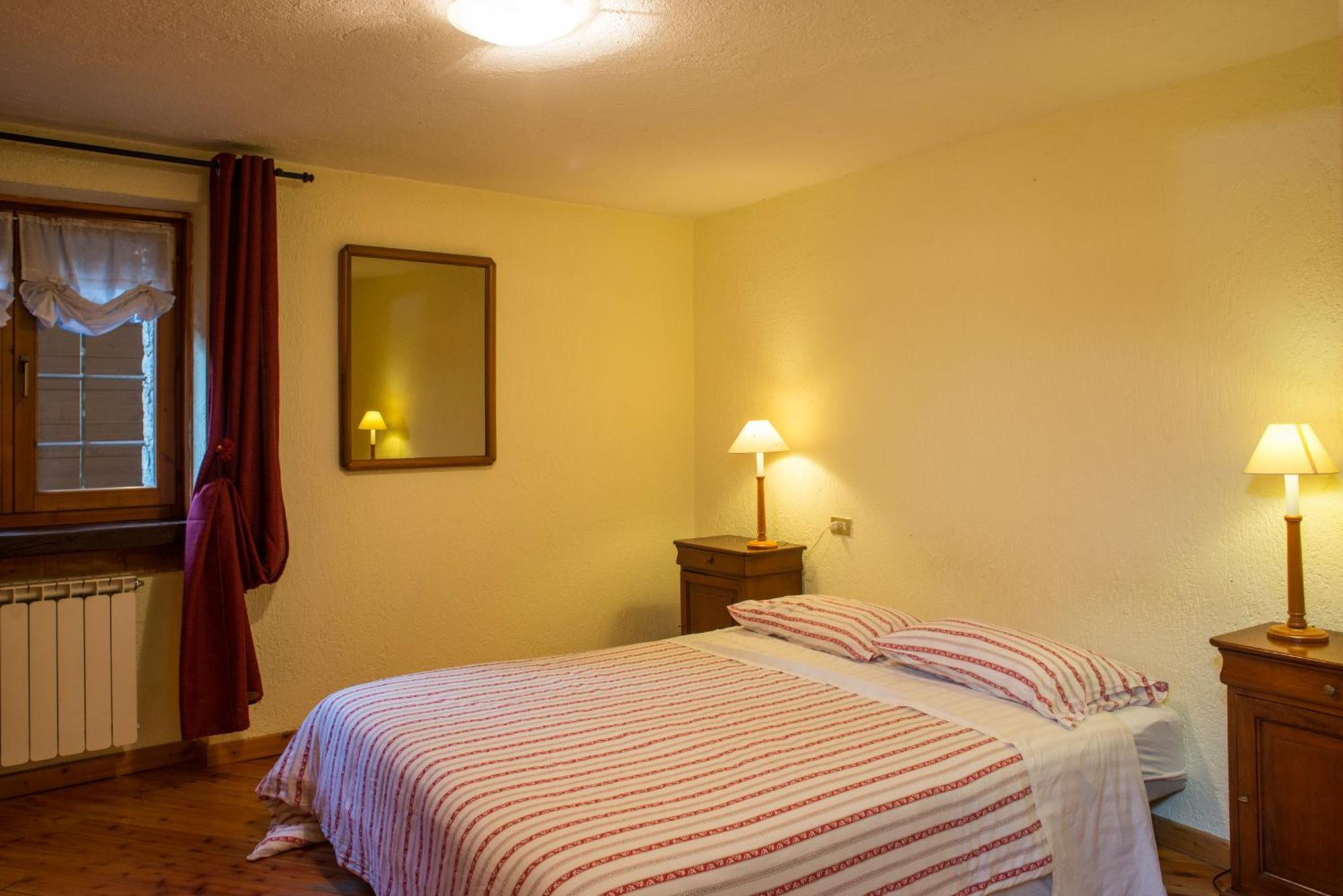 Mont Blanc Apartments Morgex Room photo